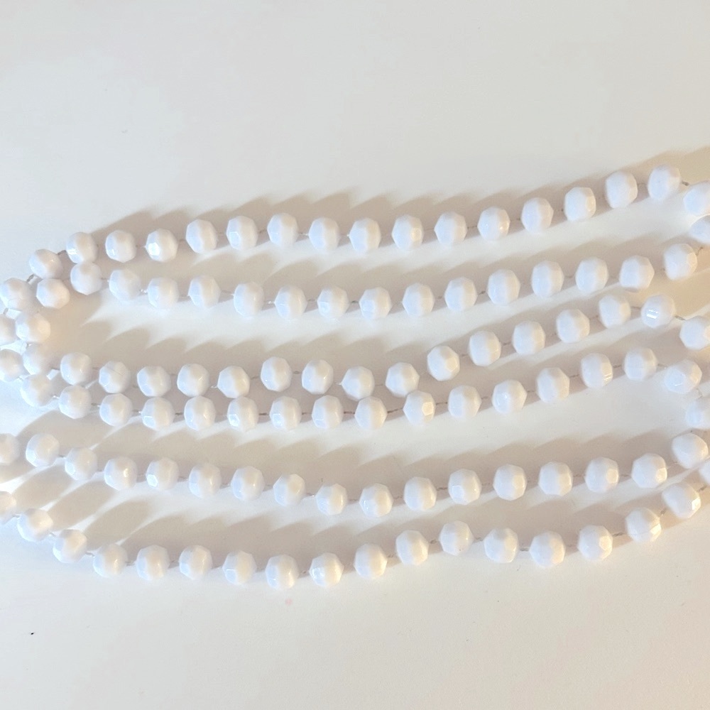 Add 1💰FREE/bundle Necklace Vintage long Summer whites hard plastic faceted beads